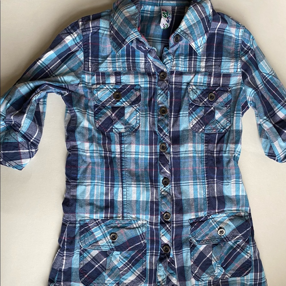 📚 2/$12 NASS Button Down